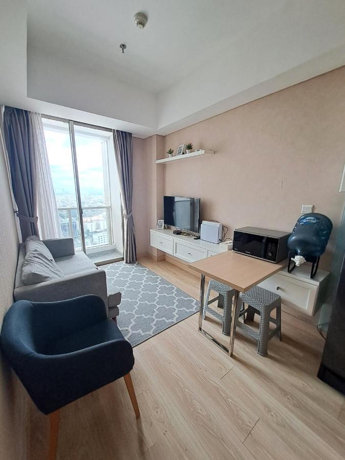 Homy 2 Bedroom Apartment Near Shopping Malls Джакарта Екстериор снимка